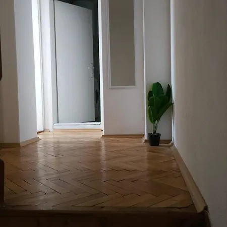 Charming 2 Bedroom In Heart Of Skopje