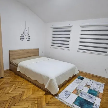 Apartment Charming 2 Bedroom In Heart Of Skopje