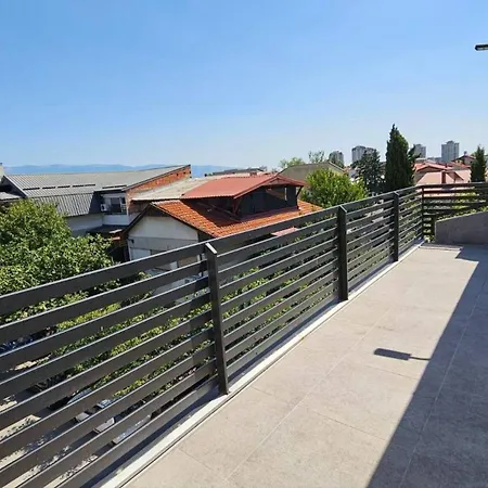 Charming 2 Bedroom In Heart Of Skopje